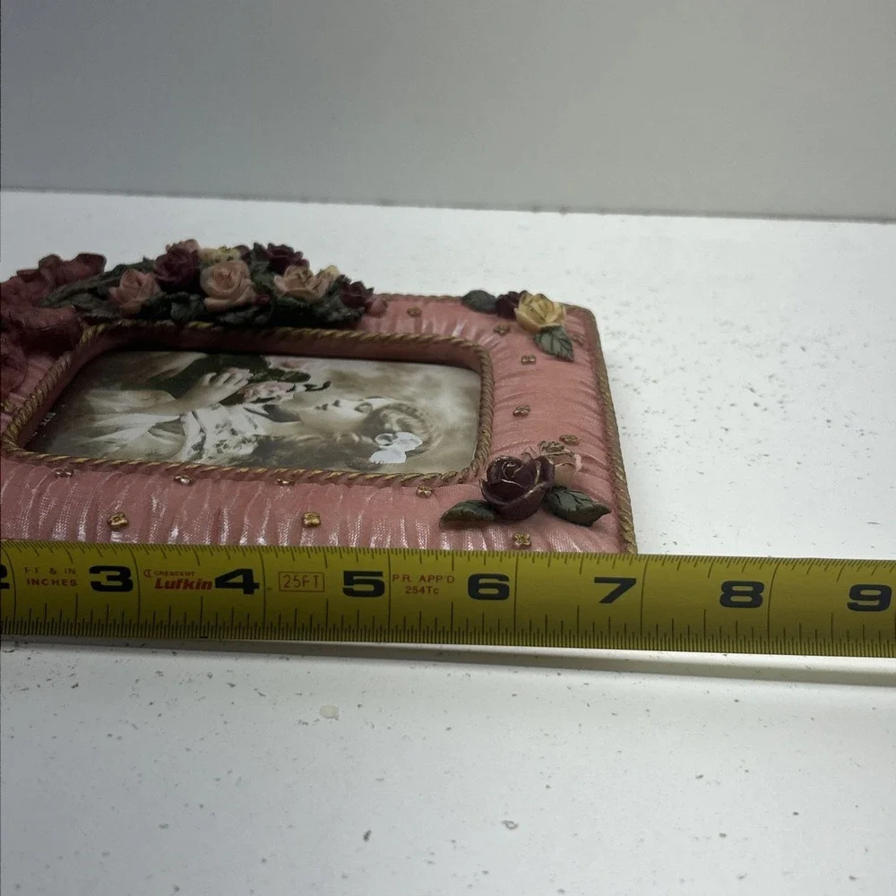 Vintage Pink Resin 3D Floral‎ Rose Picture Frame 3.5x5 Unbranded Décor